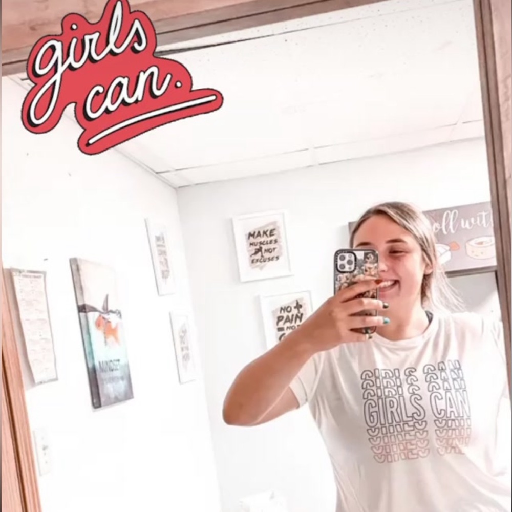 “Girls Can” Workout Cropped Tee